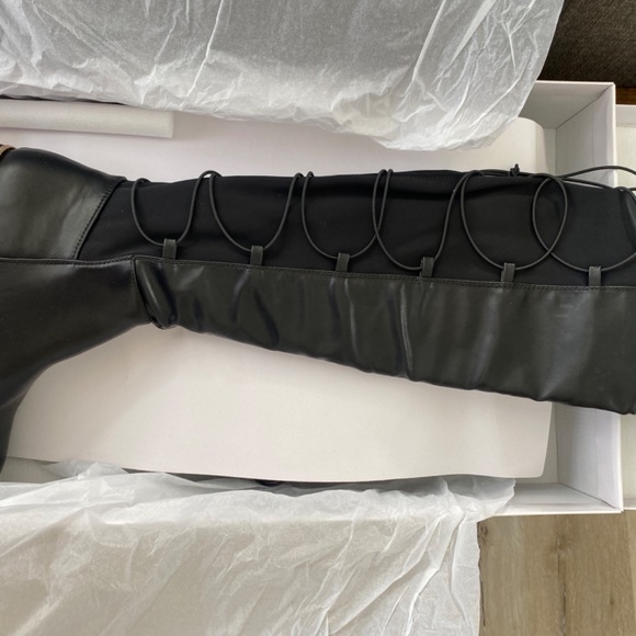 Size 10 Ladies Knee Bogh Boots - Picture 2 of 4